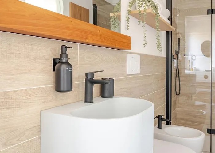 Thekeystudio, La Casa Dei Delfini Appartement Bordighera